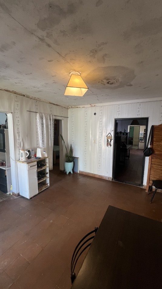 Increible casa en venta en Alberti 2600 2 dorm