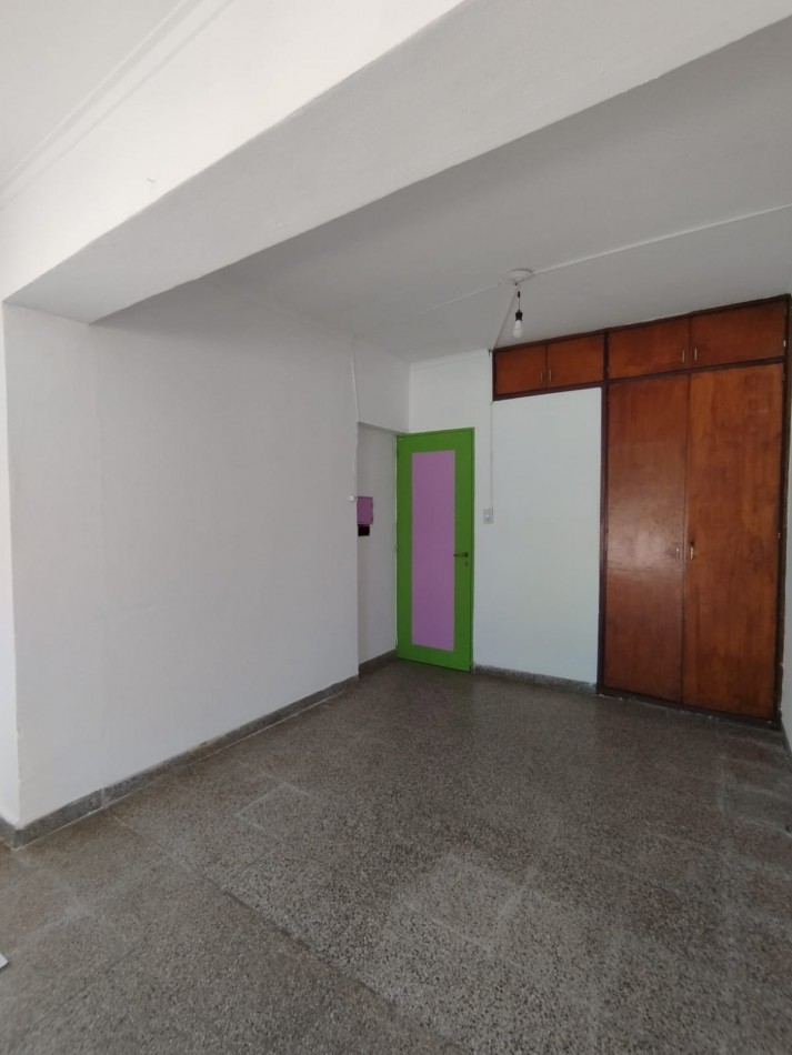 LOCAL COMERCIAL EN ALQUILER - ESQUINA SAN MARTIN Y FRENCH